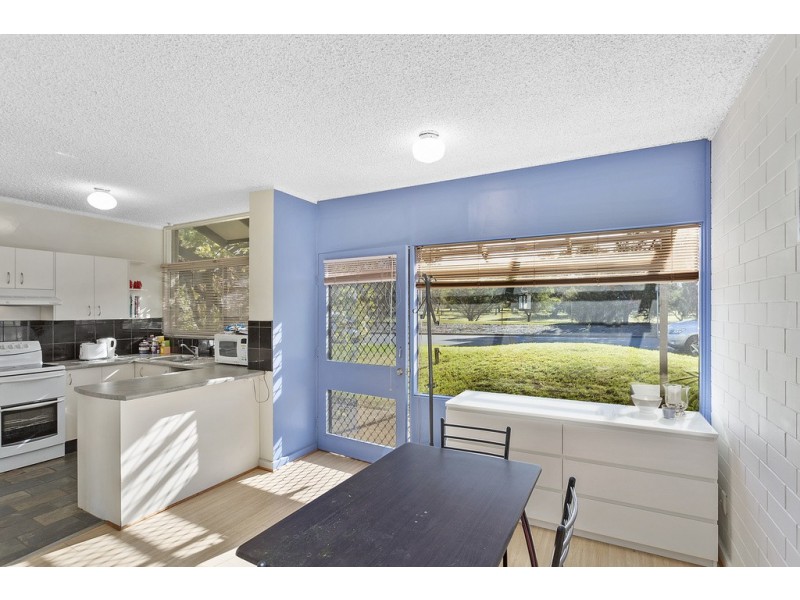 8/41 Lochside Drive, West Lakes SA 5021