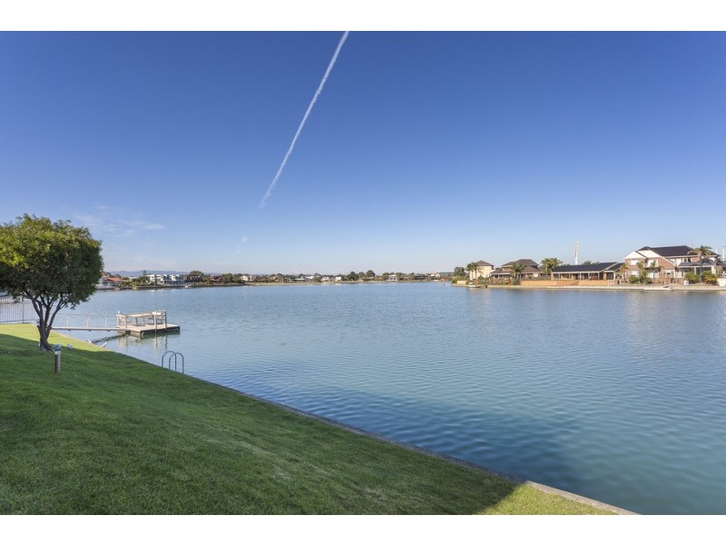 8/41 Lochside Drive, West Lakes SA 5021