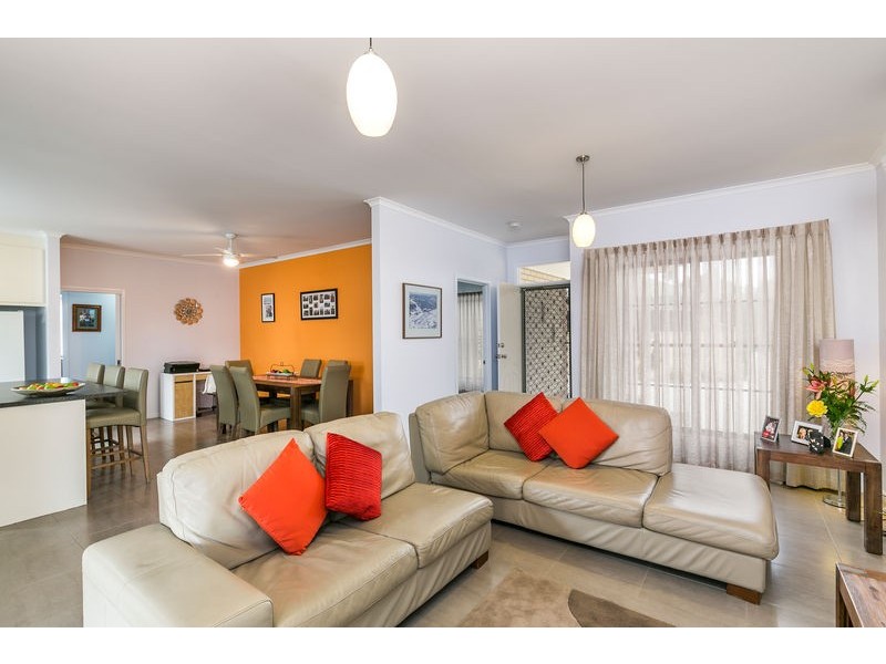 15a Nilpena Avenue, Park Holme SA 5043