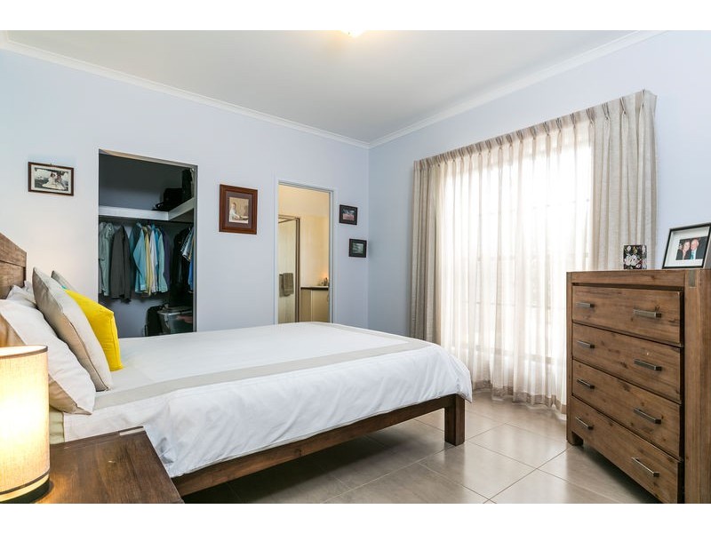 15a Nilpena Avenue, Park Holme SA 5043
