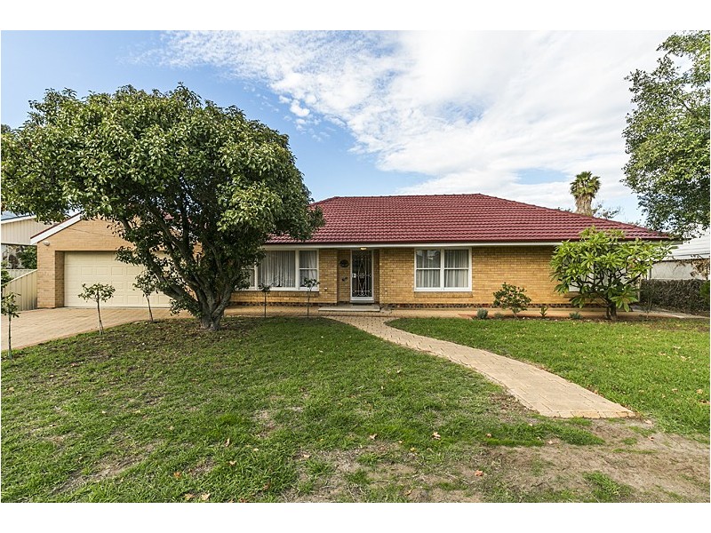 6 McGlasson Ave, Glenelg North SA 5045