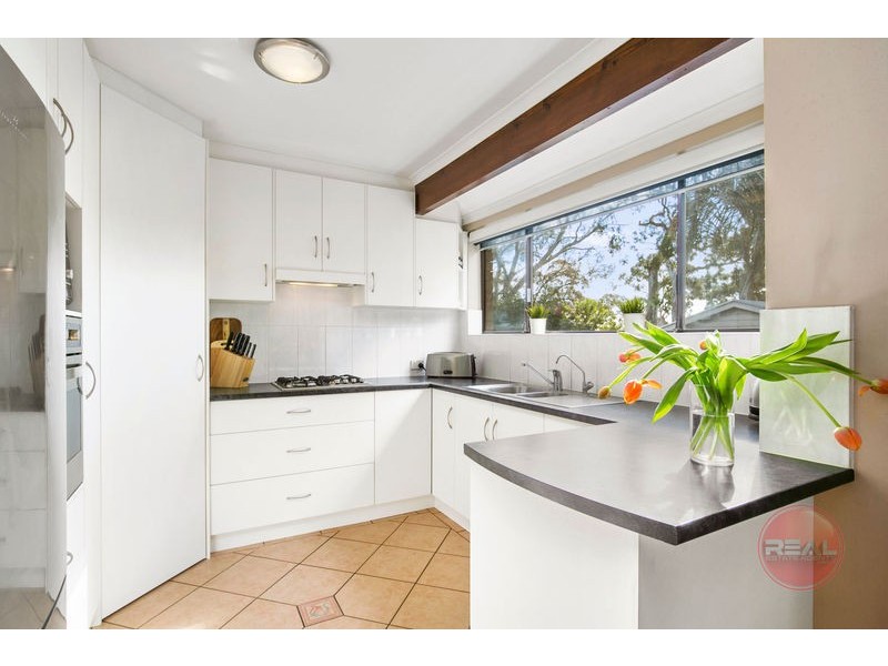 9 Devon Crescent, Happy Valley SA 5159