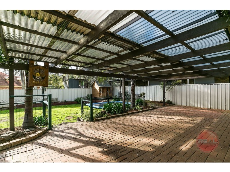 9 Devon Crescent, Happy Valley SA 5159