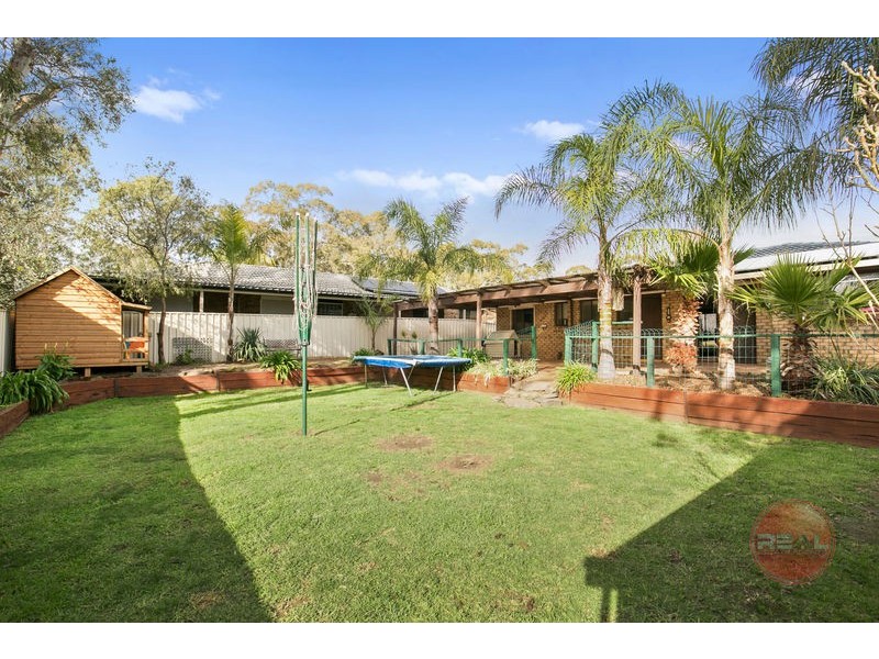 9 Devon Crescent, Happy Valley SA 5159
