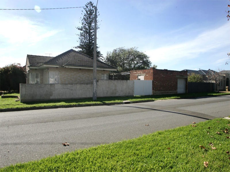 2 Rodgers Avenue, Henley Beach South SA 5022