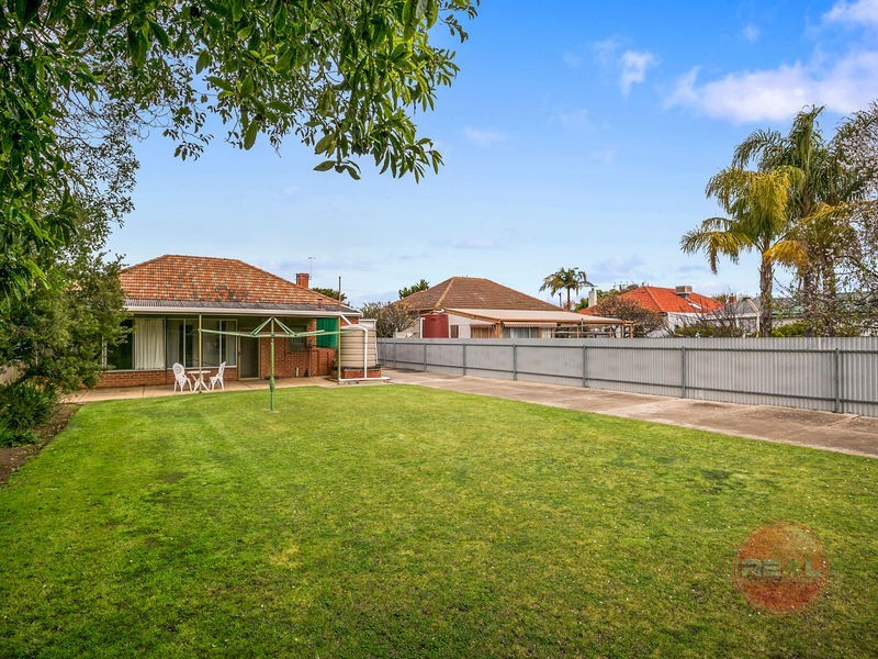 16 Cliff Street, Glenelg East SA 5045