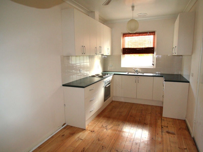 36 Wallala Avenue, Park Holme SA 5043