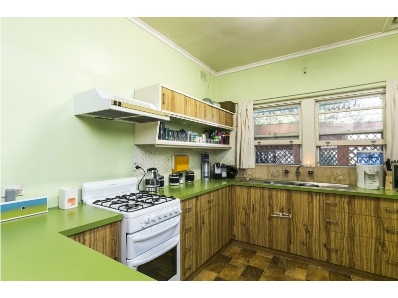 11 Condada Avenue, Park Holme SA 5043