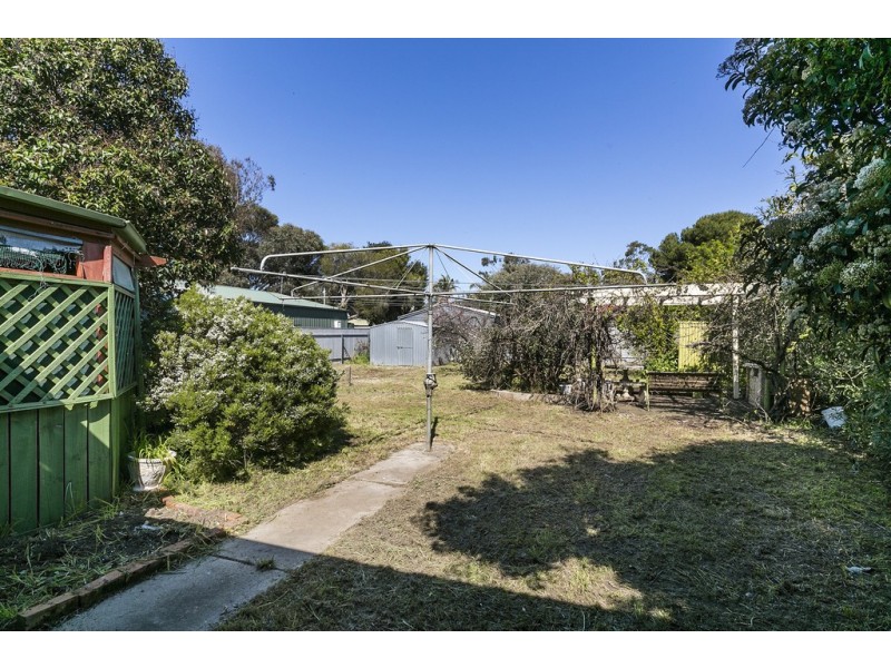 11 Condada Avenue, Park Holme SA 5043