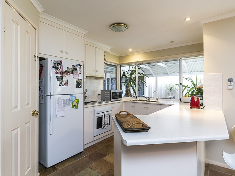 4 Charlton Terrace, Woodcroft SA 5162