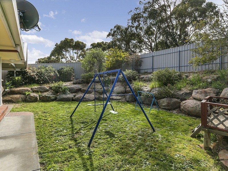4 Charlton Terrace, Woodcroft SA 5162