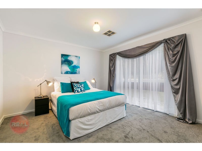 PRETTY GARDEN SETTING, Warradale SA 5046