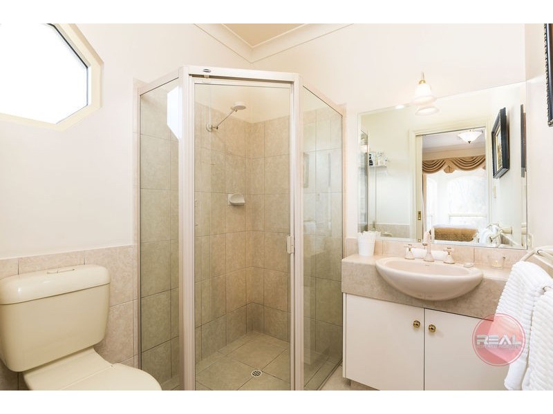 29 Pinnacle Cres, Flagstaff Hill SA 5159