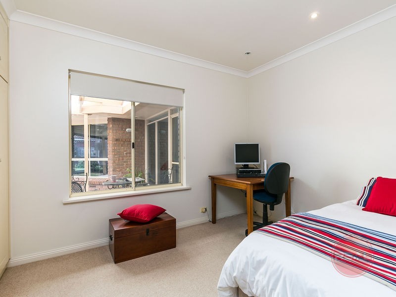 18 Bartlett Drive (Novar Terraces Estate), Novar Gardens SA 5040