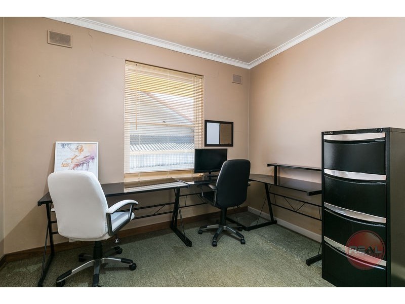 10 Shepherds Hill Road, Bedford Park SA 5042