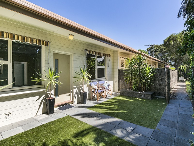 Unit 4, 18 Gurrs Road, Kensington Park SA 5068