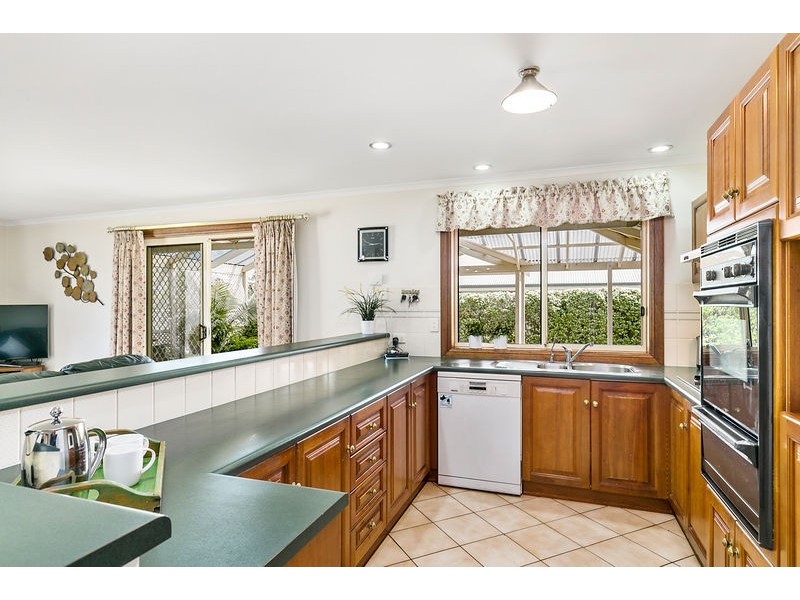 21 Wooding Avenue, Woodcroft SA 5162