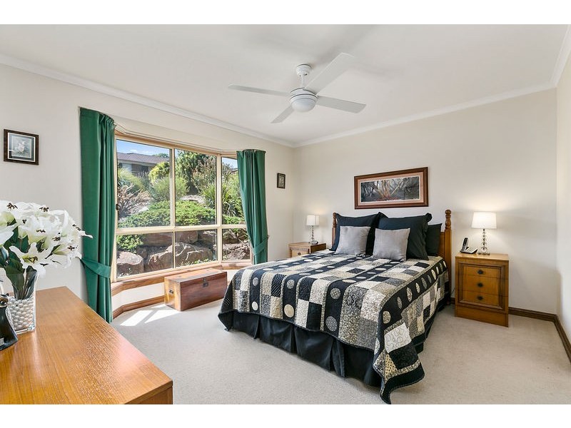 21 Wooding Avenue, Woodcroft SA 5162