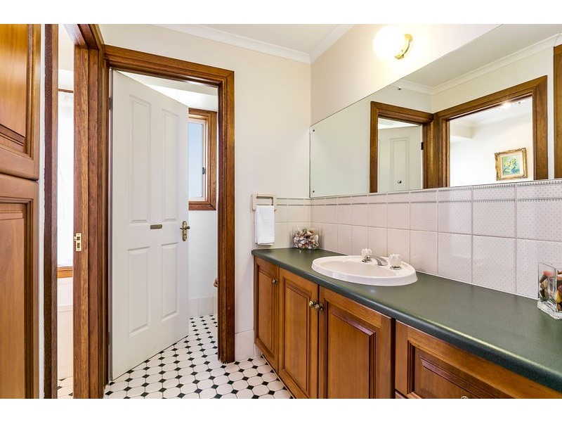 21 Wooding Avenue, Woodcroft SA 5162