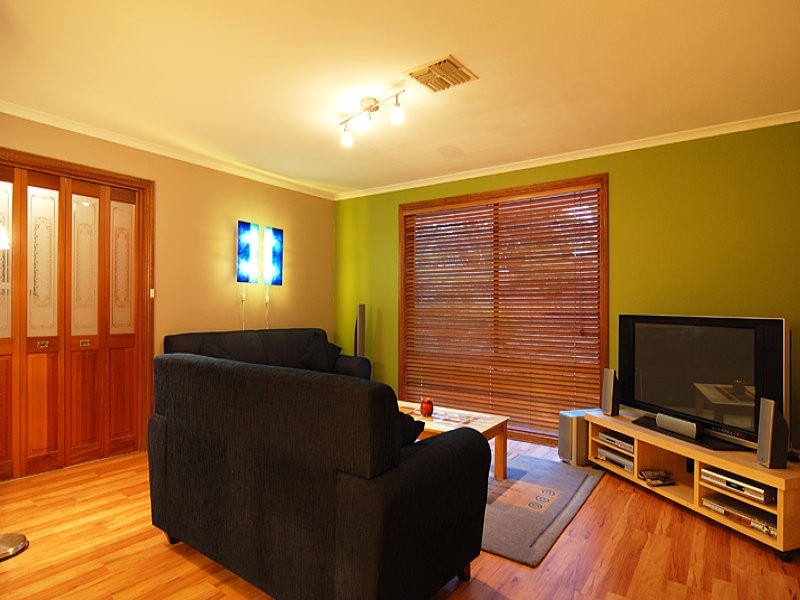 33 Taylors Road, Aberfoyle Park SA 5159