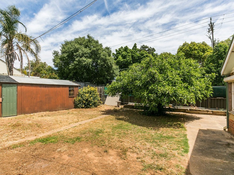 2 Masters Avenue, Oaklands Park SA 5046
