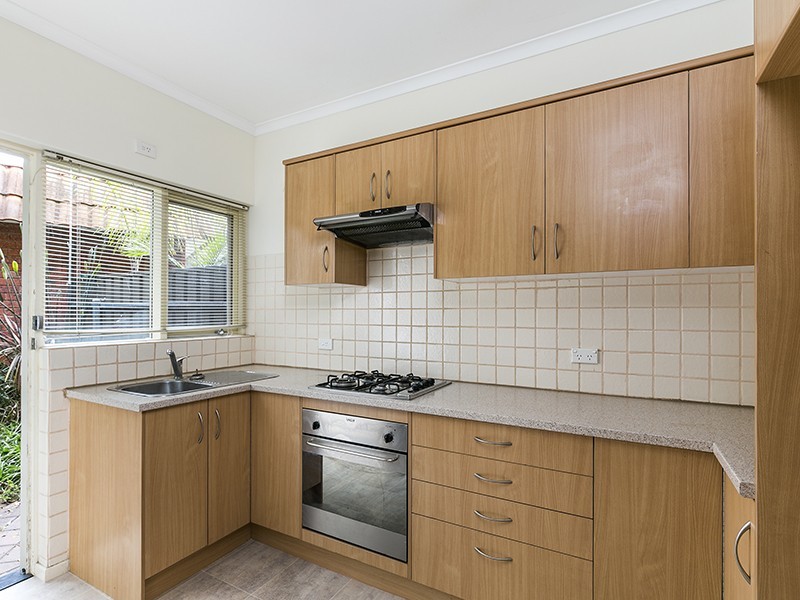 BALCONY FOR 2 and ANOTHER FOR MORE TO ENJOY!!, Brighton SA 5048