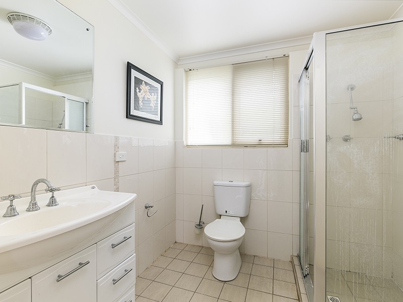 BALCONY FOR 2 and ANOTHER FOR MORE TO ENJOY!!, Brighton SA 5048