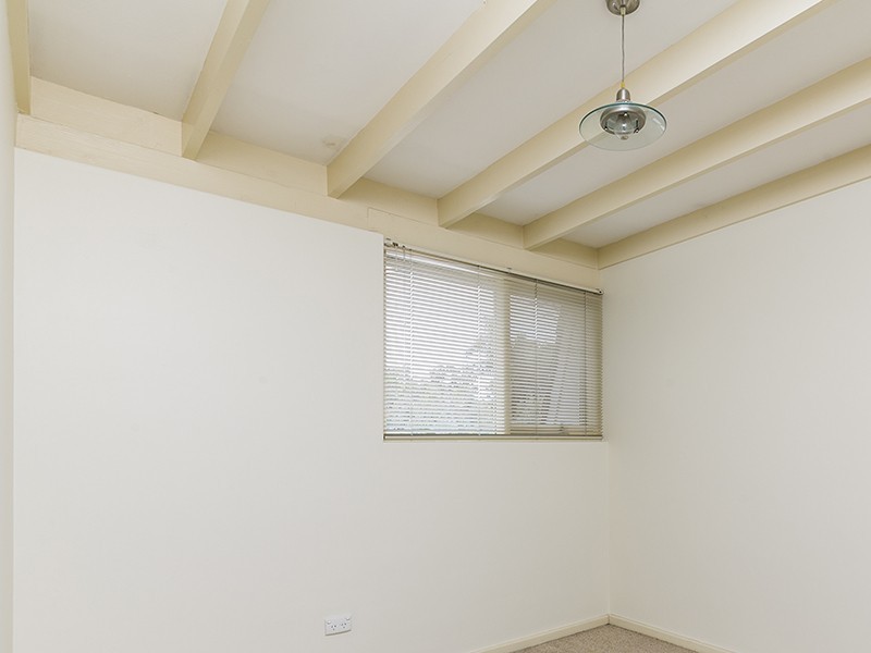 BALCONY FOR 2 and ANOTHER FOR MORE TO ENJOY!!, Brighton SA 5048