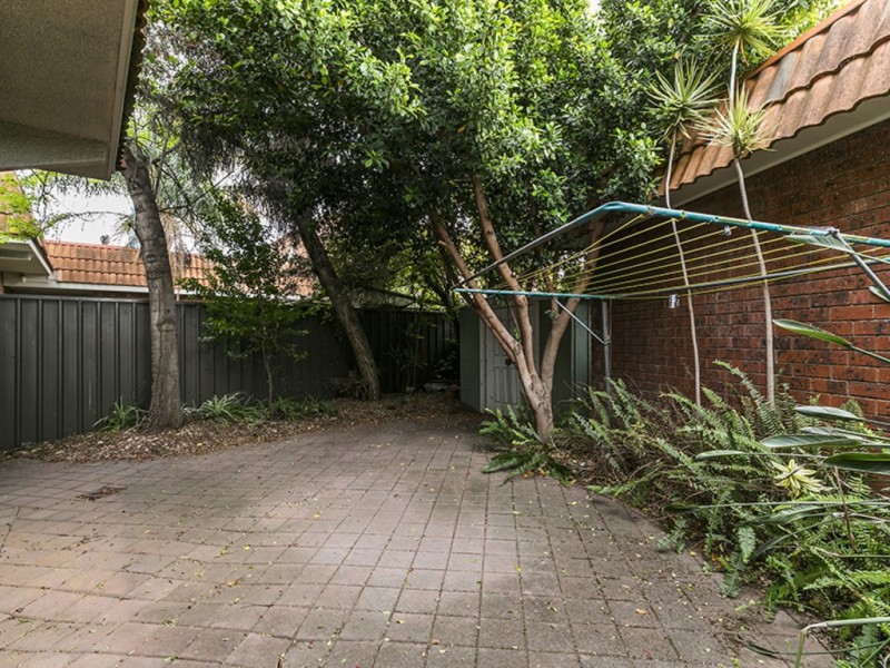 BALCONY FOR 2 and ANOTHER FOR MORE TO ENJOY!!, Brighton SA 5048