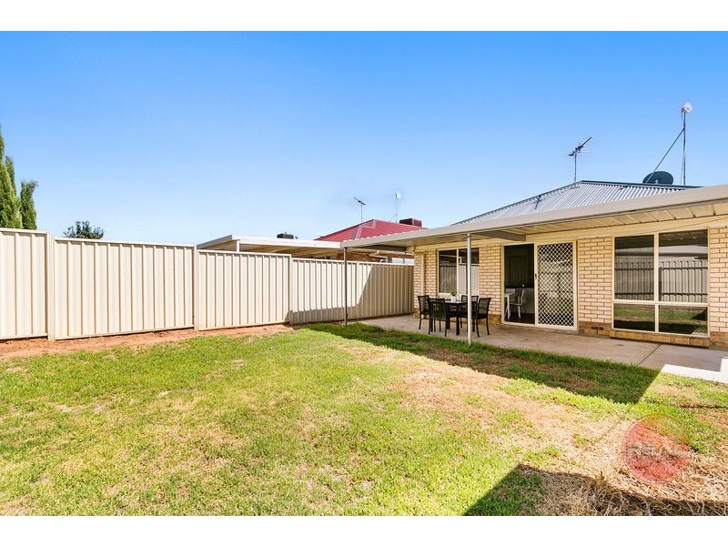 8 Manilla Street, Munno Para West SA 5115