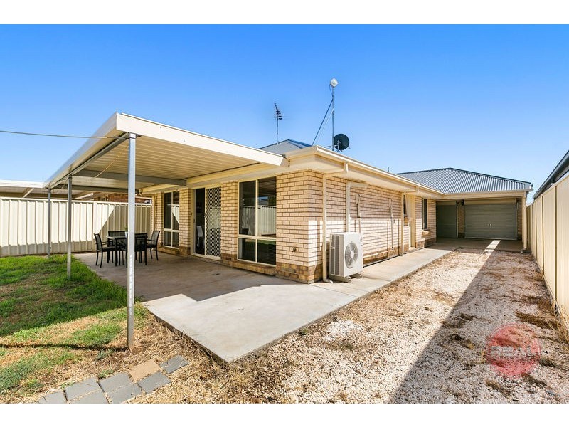 8 Manilla Street, Munno Para West SA 5115