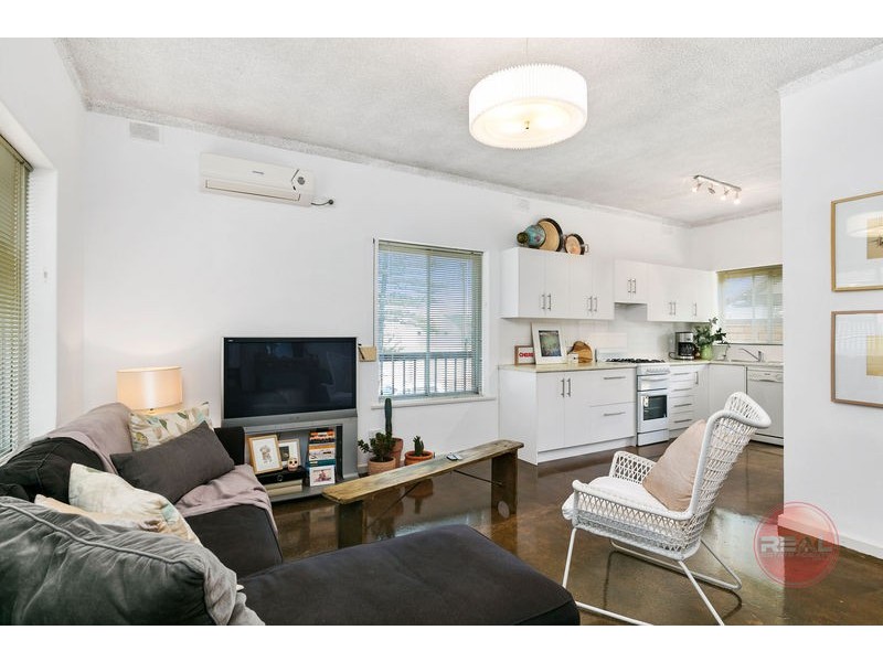 8/172 Seaview Road, Henley Beach South SA 5022