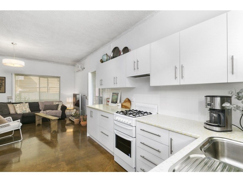 8/172 Seaview Road, Henley Beach South SA 5022