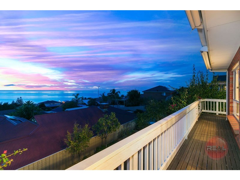 1 Gannet Ct, Hallett Cove SA 5158