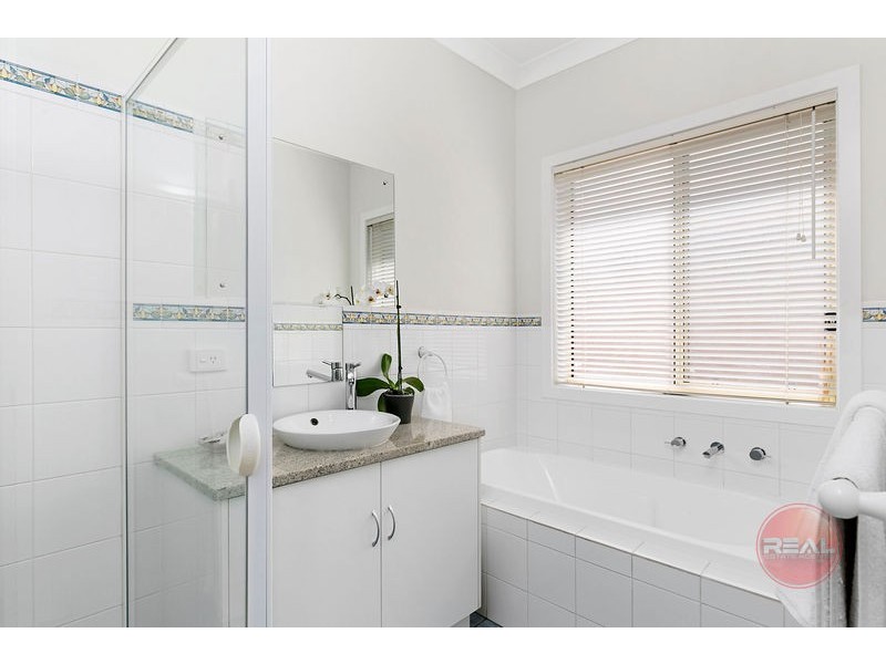 5a Davidson Avenue, Park Holme SA 5043