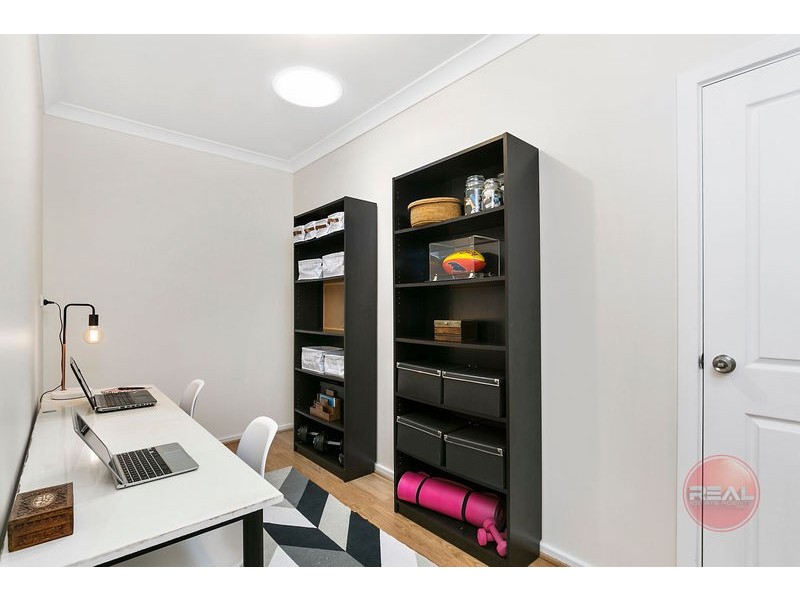 5a Davidson Avenue, Park Holme SA 5043