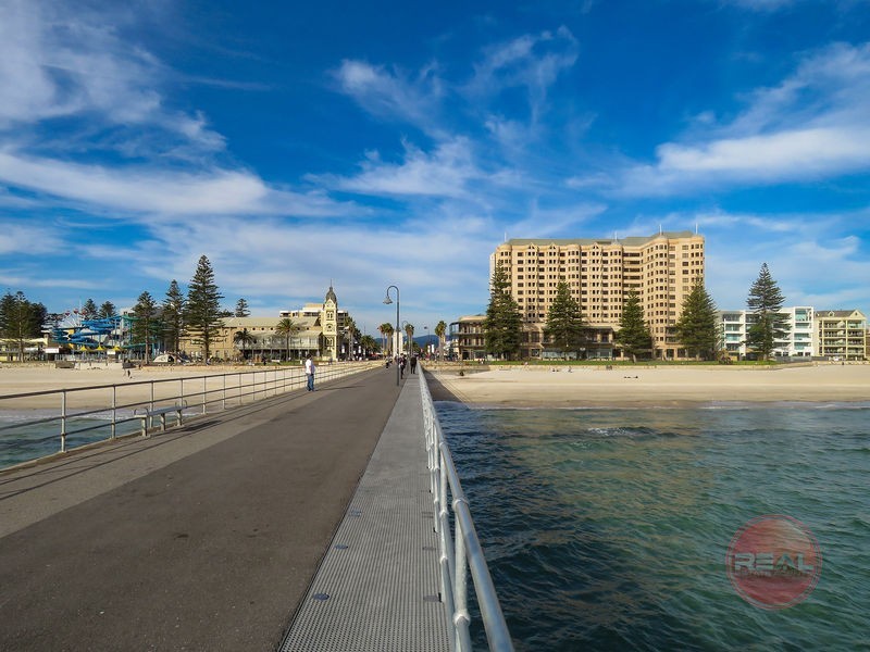 . 2G Gosse Avenue, Glenelg North SA 5045