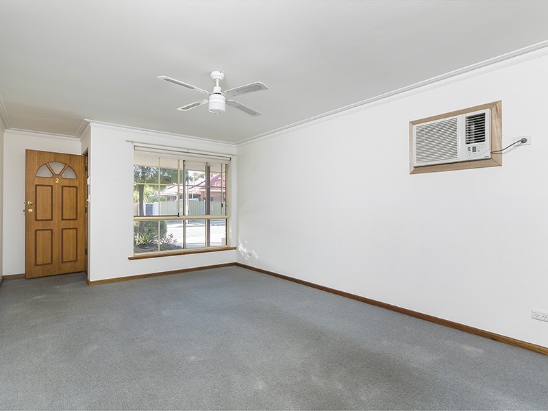 2/18 Bowaka Street, Park Holme SA 5043
