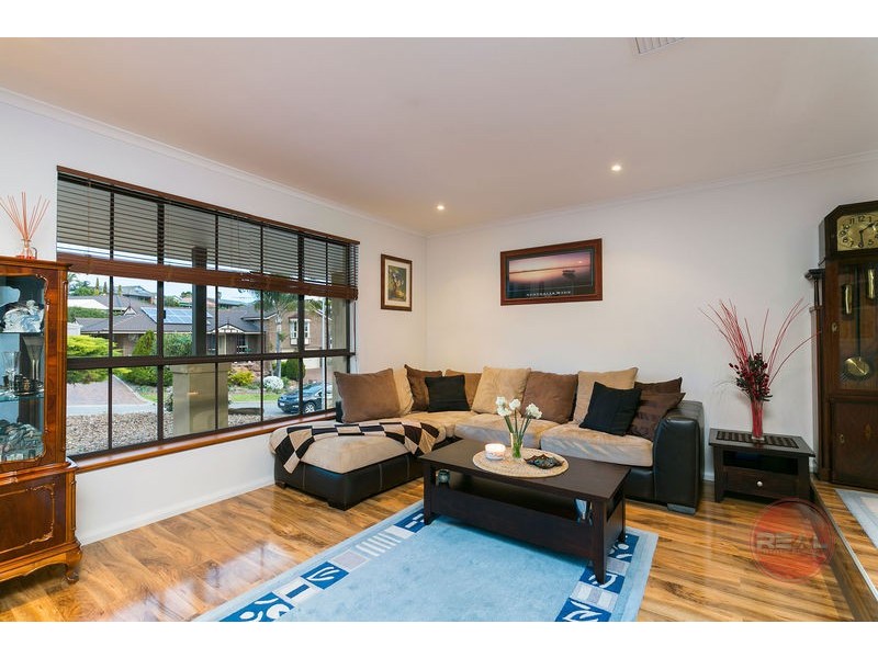 2 Tigress Drive, Hallett Cove SA 5158