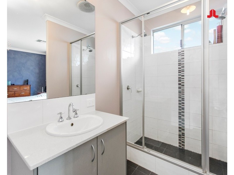 42 Sellafield Bend, Waikiki WA 6169