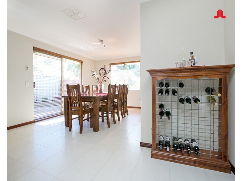 16 Swallow Grove, Waikiki WA 6169