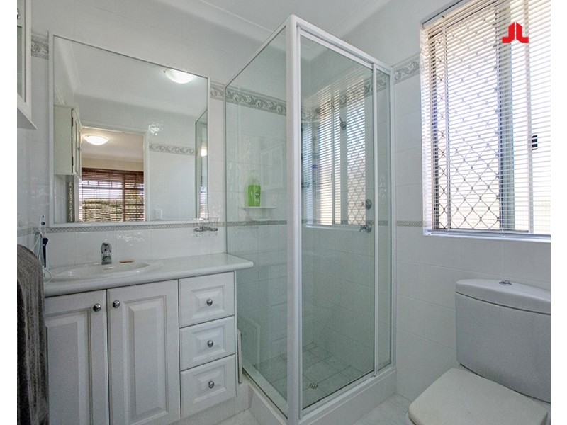 16 Swallow Grove, Waikiki WA 6169