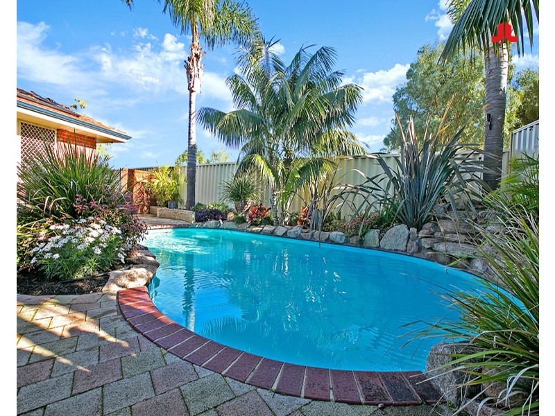 16 Swallow Grove, Waikiki WA 6169