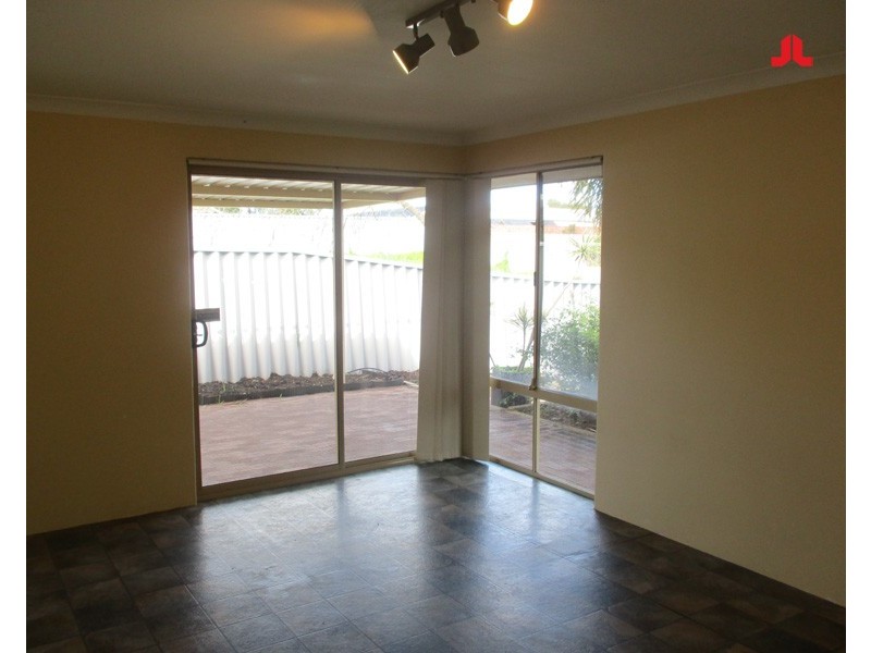 13 Ludlow Way, Warnbro WA 6169