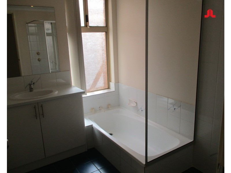 13 Ludlow Way, Warnbro WA 6169