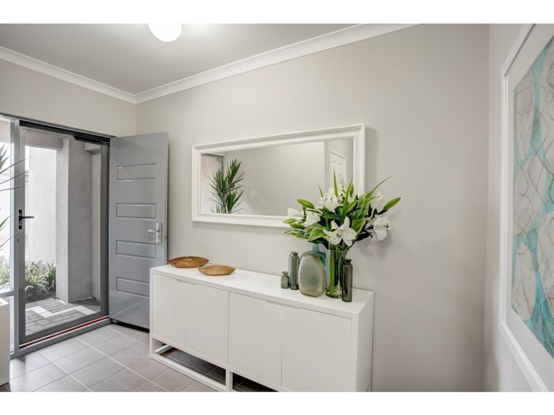 Unit 10/30 Buttermere Approach, Waikiki WA 6169