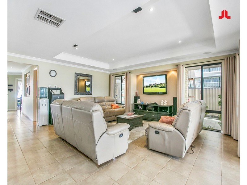 120 Harrington Waters Drive, Waikiki WA 6169