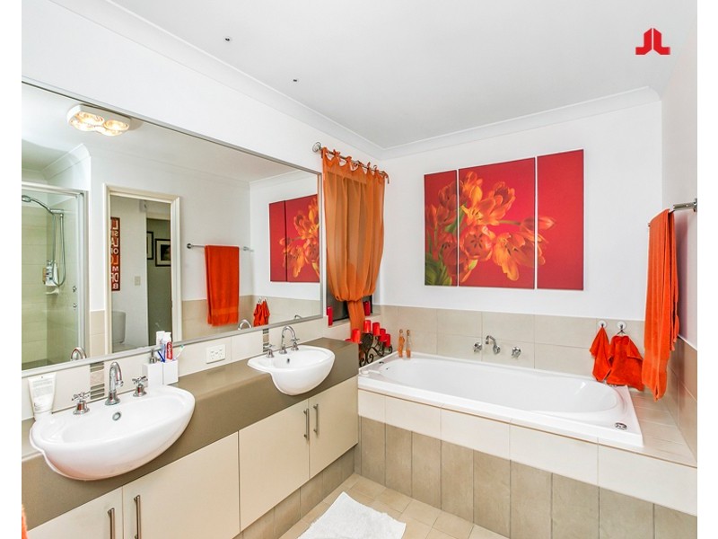 120 Harrington Waters Drive, Waikiki WA 6169