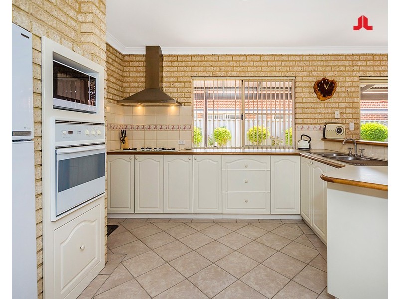 19 Fawdon Street, Safety Bay WA 6169