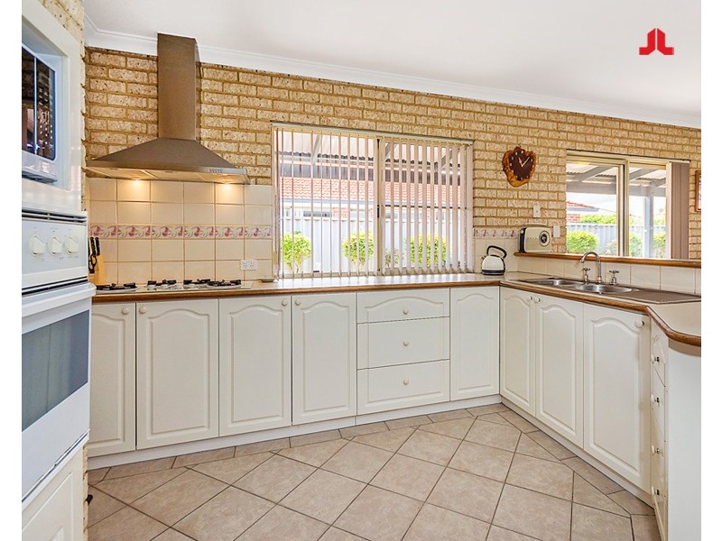 19 Fawdon Street, Safety Bay WA 6169